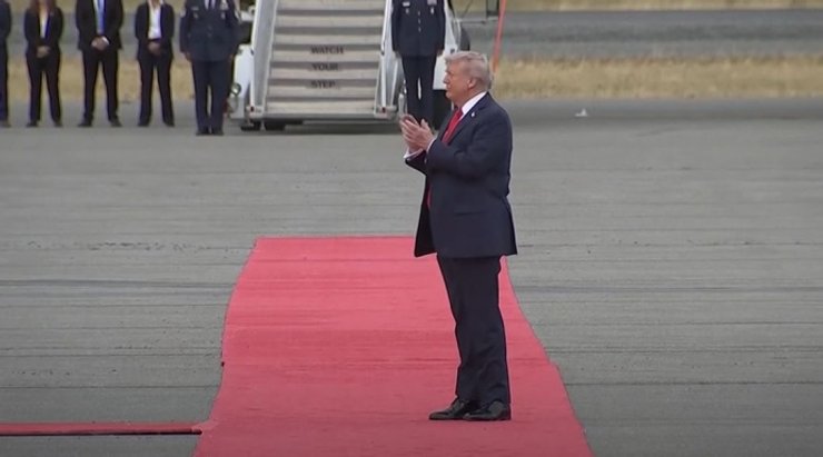 Трамп Путин Путин Аляска