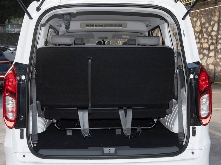 багажник Wuling Hongguang, новий Wuling Hongguang, Wuling Hongguang EREV, мінівен Wuling, General Motors