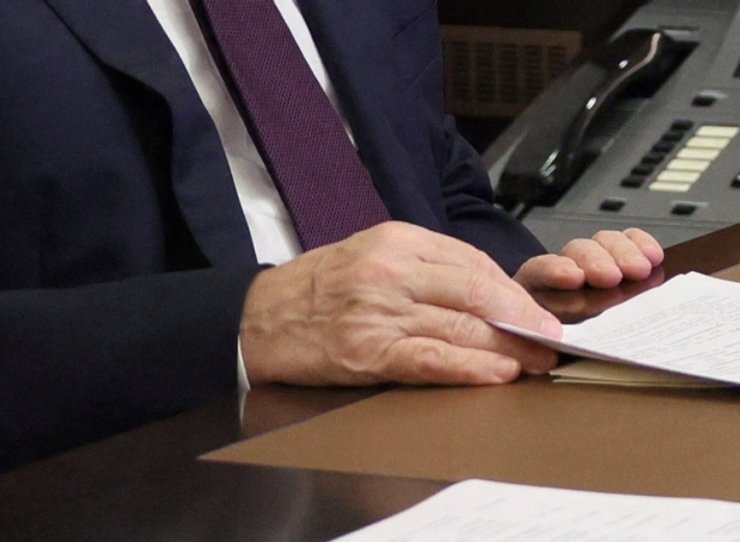 Рука Путіна