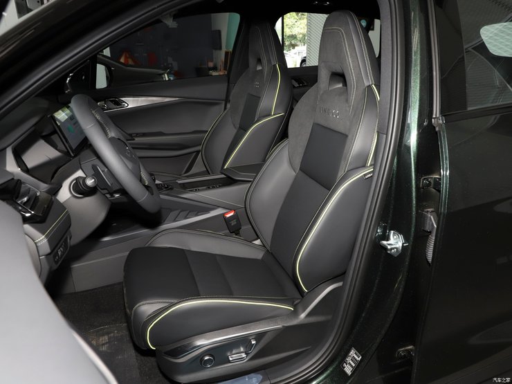 Lynk & Co 06 Remix, Lynk & Co 06, Geely Lynk & Co, китайский кроссовер, новый Lynk & Co 06