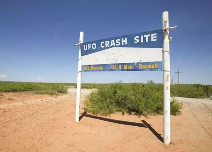 Працівник Пентагону в США заговорив про виявлення чотирьох тіл прибульців