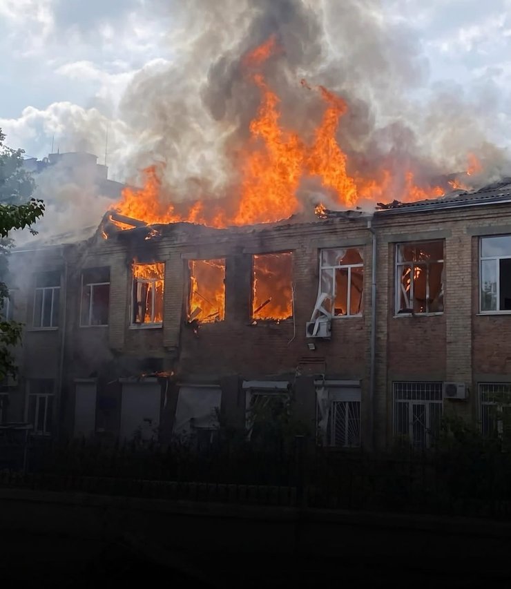 фото пожежі після удару РФ 2 вересня