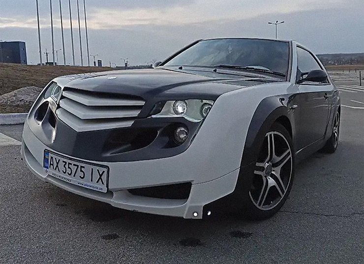 В Харькове продают Мерседес со спорным дизайном