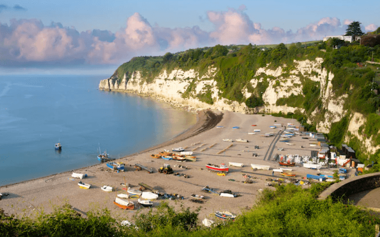Село в Великобритании называют самым красивым во всей стране, в чем его особенность, путешествия, фото, интересные факты