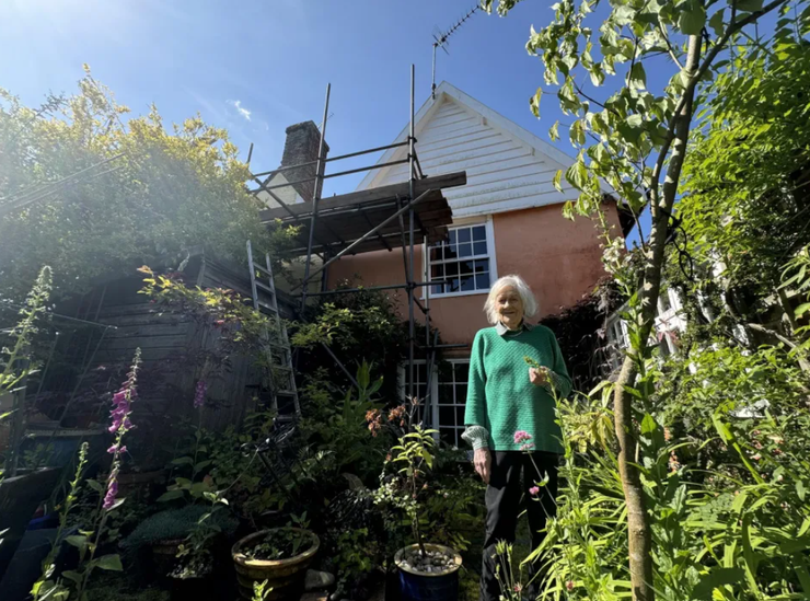 Конфликты с соседями, скандалы, споры, Джилл Хейз-Ньюингтон из Великобритании, курьезы, интересные истории, фото