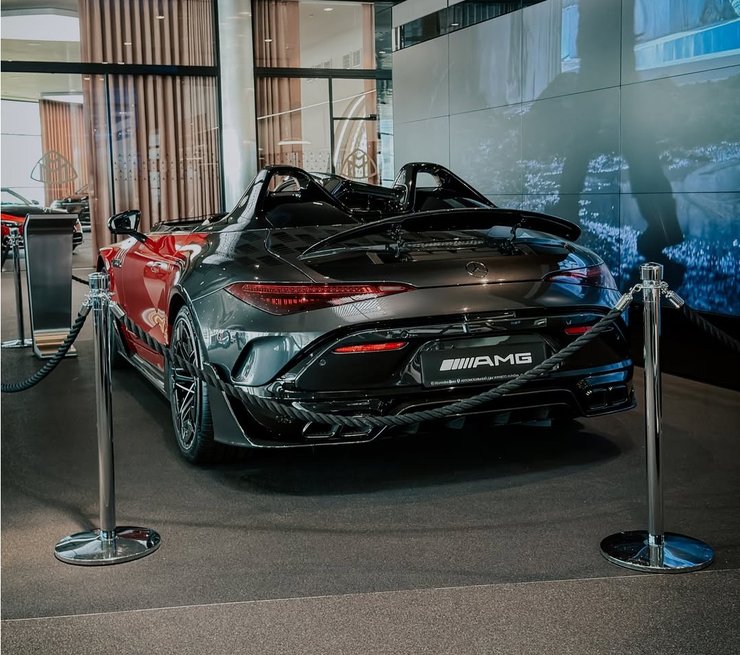 Новый Mercedes-AMG PureSpeed Mercedes-AMG PureSpeed