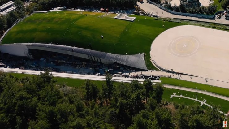 хоккейный каток, дворец Путина, Геленджик, расследование, Навальный, дрон