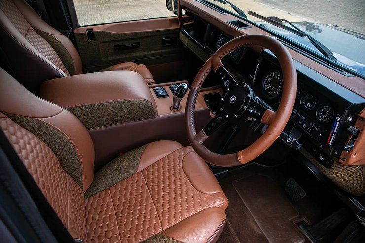 салон Land Rover Defender 110 салон Land Rover Defender