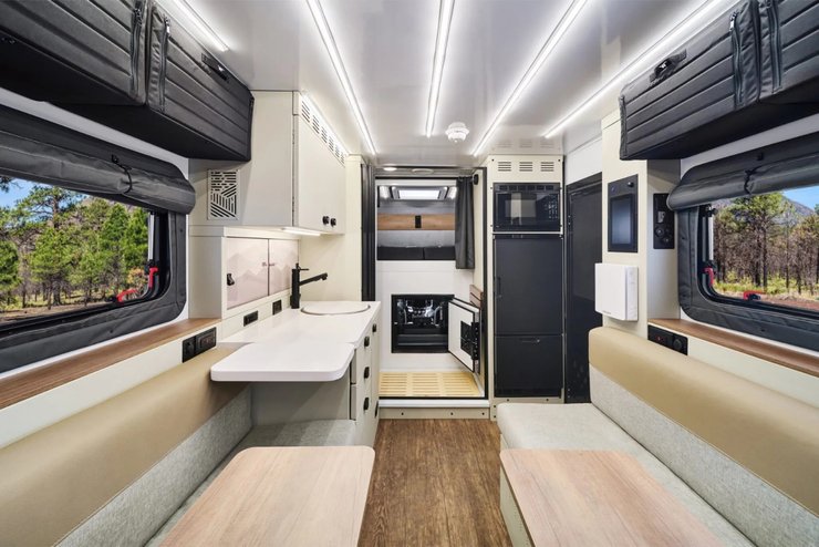 Салон Winnebago Arka