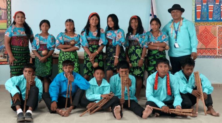 Коренное население островов возле Панамы