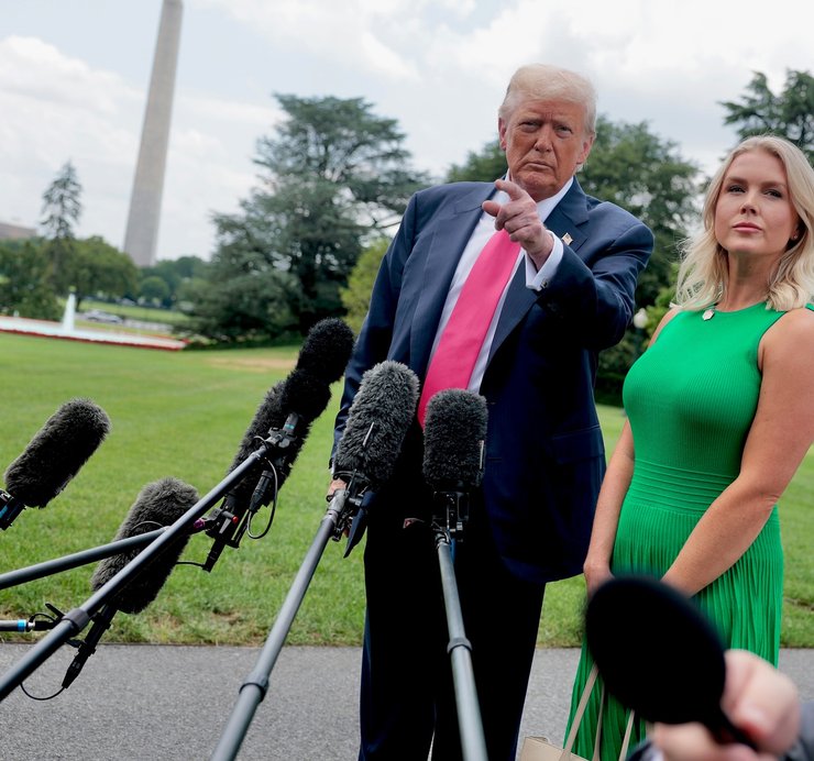 кэролайн ливитт дональд трамп