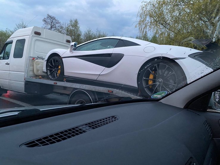 Bugatti Divo, суперкары Украины, Ferrari SF90, Ferrari Roma, Lucid Air, самые дорогие авто в Украине, Ford Mustang