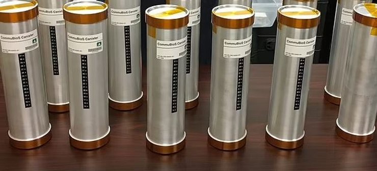 космос, МКС, вино, вино из космоса, торги Christieʼs, вино Pétrus на МКС