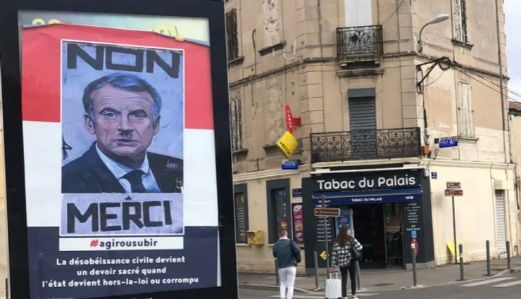 Макрон Гитлер