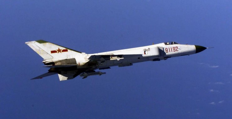 перехватчик Shenyang J-8