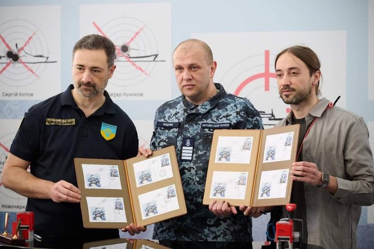 Юрий Вицкий, директор "Укрпочты", Игорь Смелянский, Виктор Грудако