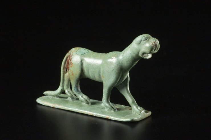 артефакт находка бронза животное пантера