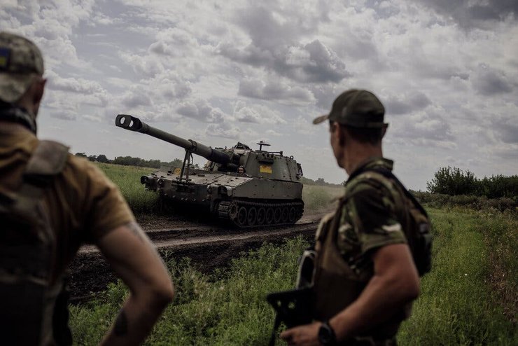 Вероятно, поддержка на 50 млрд долларов будет включать возможность финансировать оборону, говорят эксперты