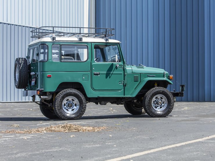 Том Хэнкс продает свой Toyota Land Cruiser FJ40.