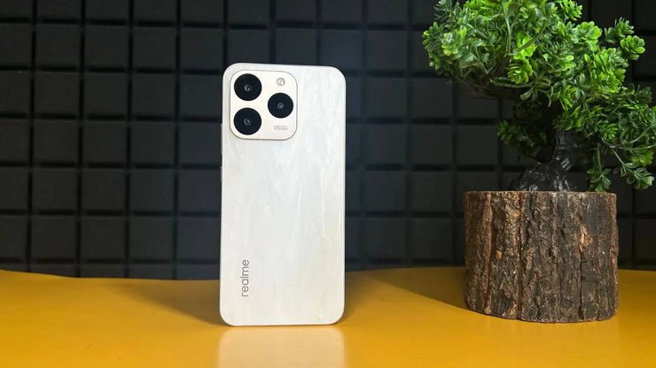 Realme 15T смартфон