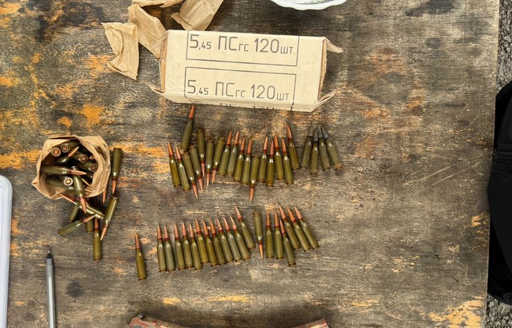 Військовий продавав арсенал із фронту