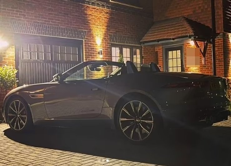 Сантіно П'єтросанті, ягуар, Jaguar