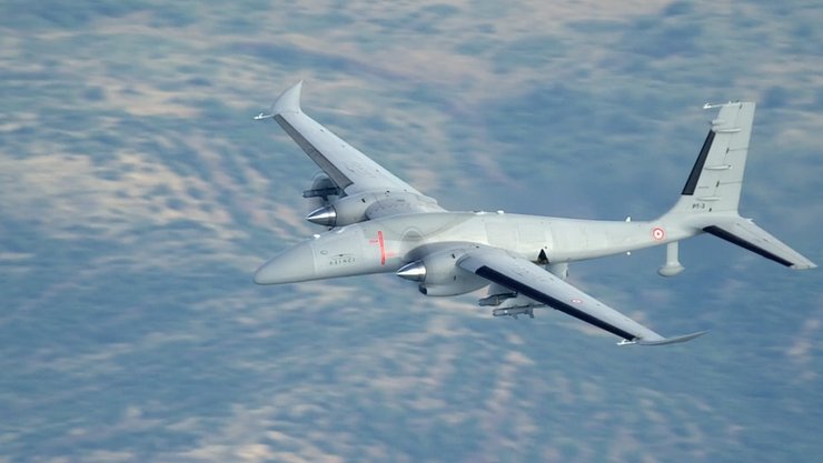 Байрактар с украинскими двигателями