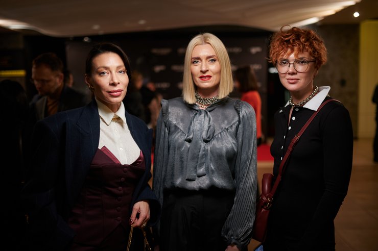 Юлія Єрмолаєва, Тетяна Карікова, Яна Винниченко