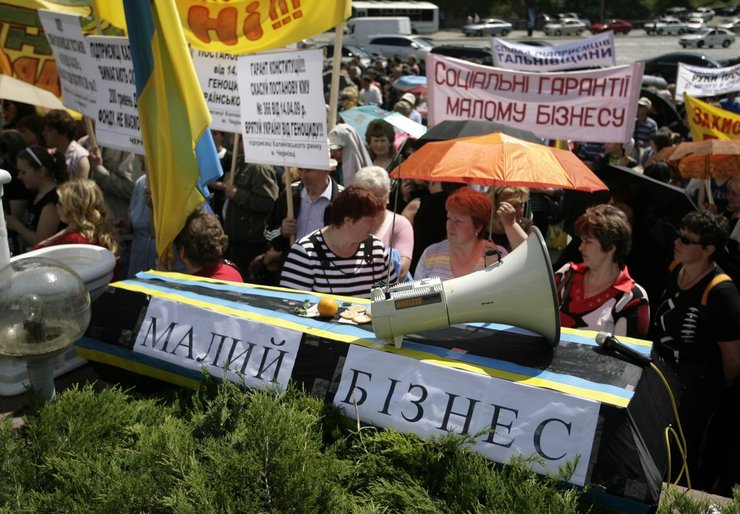 Збільшення податку на додану вартість і збільшення воєнного збору — це ще й підвищення тягаря для фізичних осіб