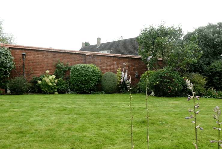 Незаконное строительство, жилье, дом, недвижимость, конфликты с соседями, Великобритания, фото, фото, истории из жизни