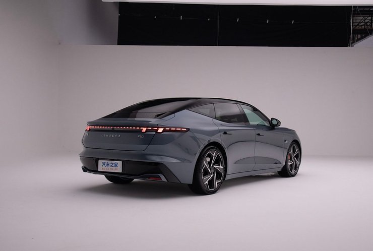 Lynk & Co Z10 2024, Geely Lynk & Co, новый Lynk & Co Z10, Электромобиль Geely