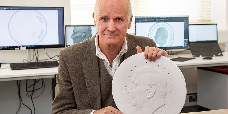 Карл III, принц чарльз, монета, фунты стерлингов, пенсы, новые британские монеты