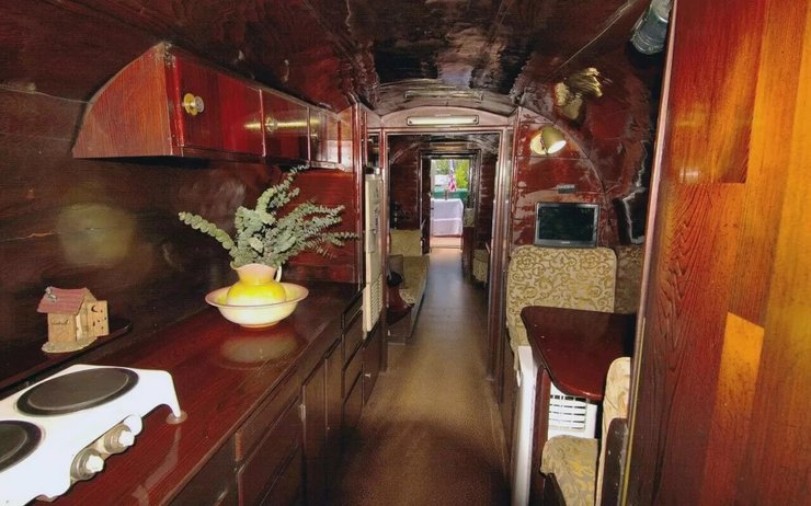 дом на колесах, автодом, винтажный автодом, купить автодом, дерево секвойя