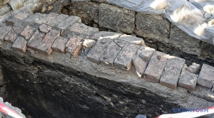 Розкопки в Одесі виявили залишки стін просто під Приморським бульваром