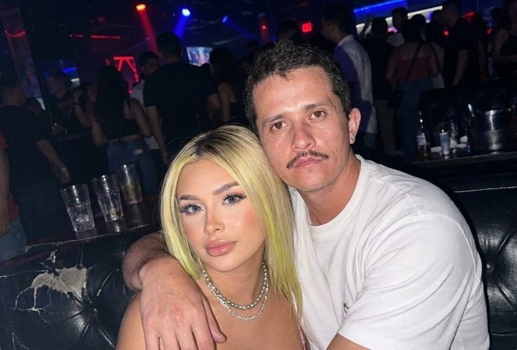 эль менчо любовница