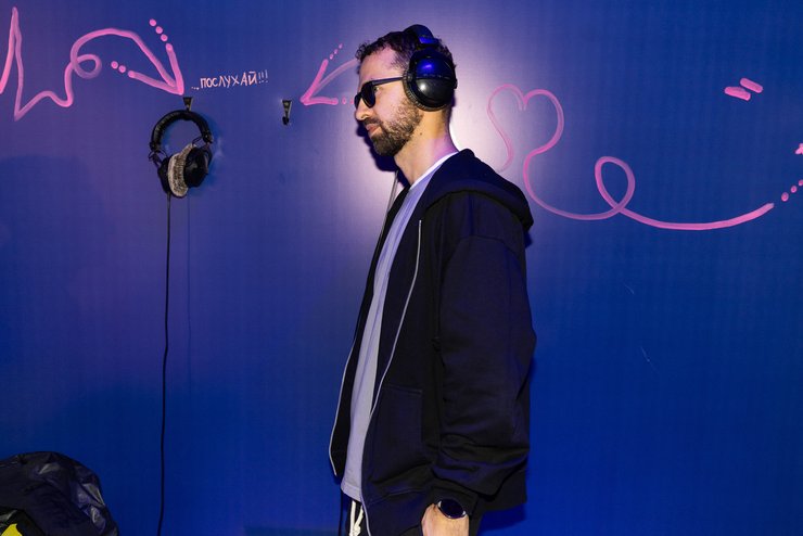 MONATIK, MONATIK персональная выставка, MONATIK картины, MONATIK арт-объекты, MONATIK персональная выставка и гости