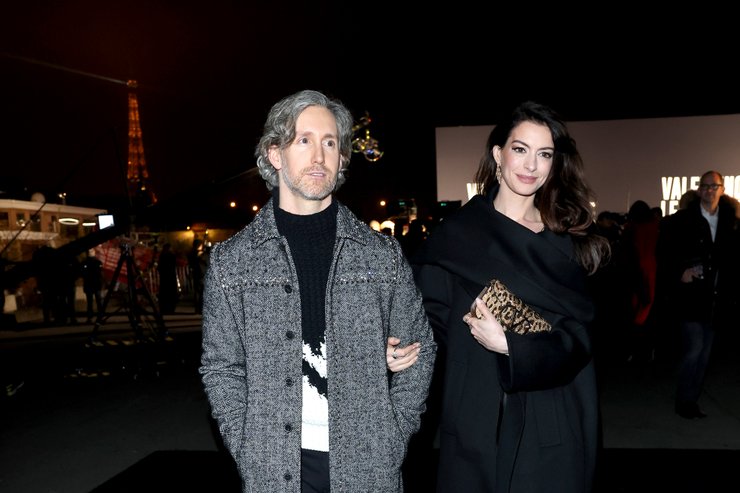 Адам Шульман Энн Хэтэуэй