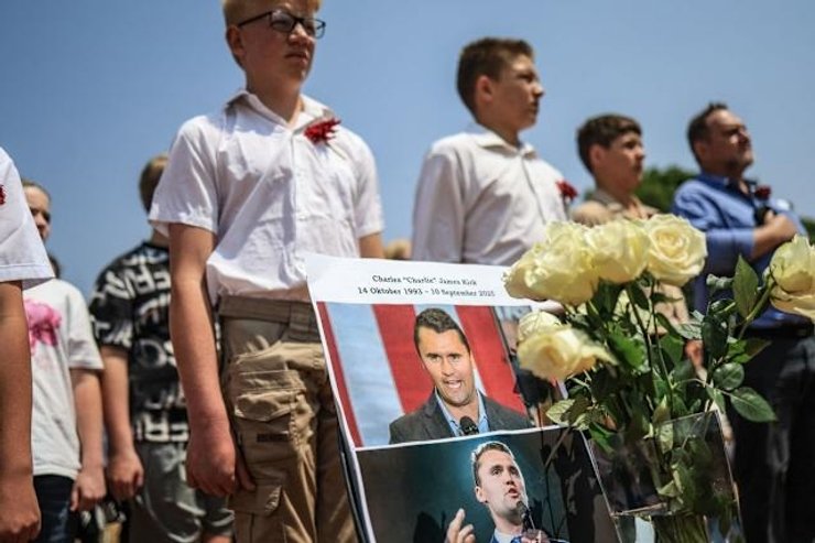 клейнфонтейн чарлі кірк