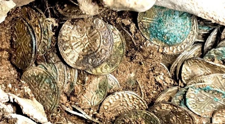 серебрянные монеты клад Англия
