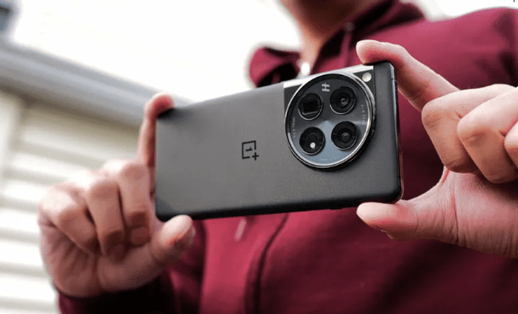 OnePlus 12, телефон