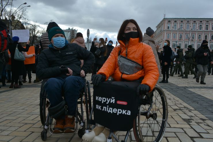 Уляна і Віталій Пчолкіни, Київ, жіночий марш, права жінок, фемінізм — репортажне фото