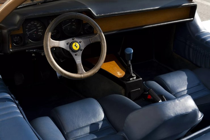 Ferrari 365 GTC/4, Ferrari 365 GTc, суперкар Ferrari, пляжное авто
