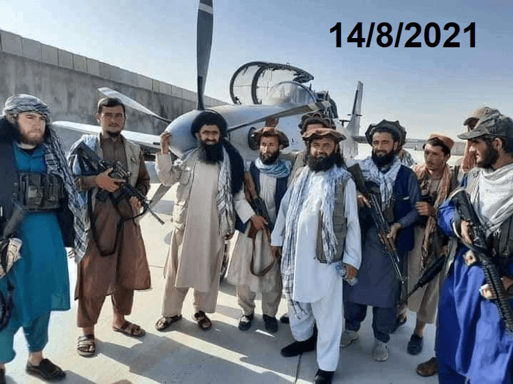 талибы и самолет A-29B