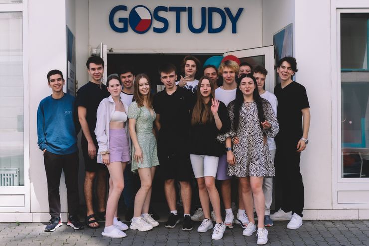 Студенты GoStudy после активного обучения