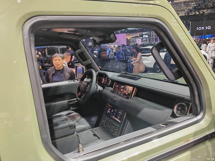 салон BAIC BJ81