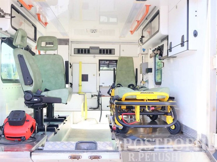 В Pinzgauer встановлено обладнання для генерації кисню та інше для реанімації поранених