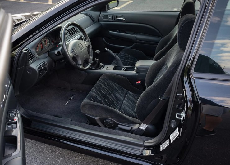 салон Honda Prelude, Honda Prelude 2001, капсула часу