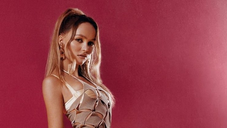 Лили-Роуз Депп