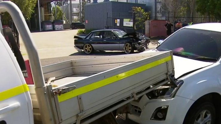 Розбитий Holden Commodore VL