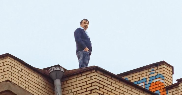Саакашвили на крыше в Киеве